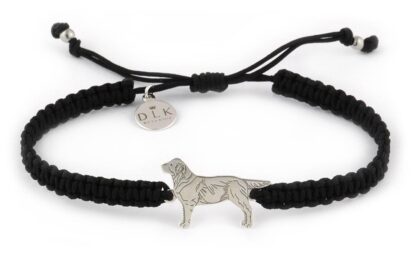 Armband mit Labrador Hund aus Silber an schwarzem Makramee