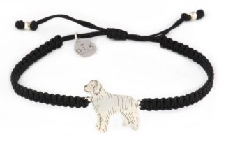 Armband mit Neufundländer Hund aus Silber an schwarzem Makramee