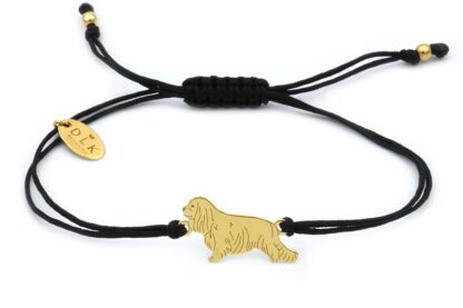 Armband mit Cavalier Hund aus vergoldetem Silber an schwarzer Schnur