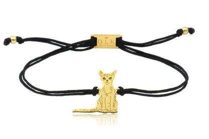 Armband mit Abessinier Katze aus vergoldetem Silber an Schnur